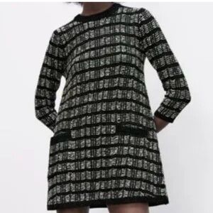 Zara Black and White Textured Knit Top